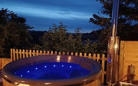 Norwell View Farm Glamping With Hot Tubs