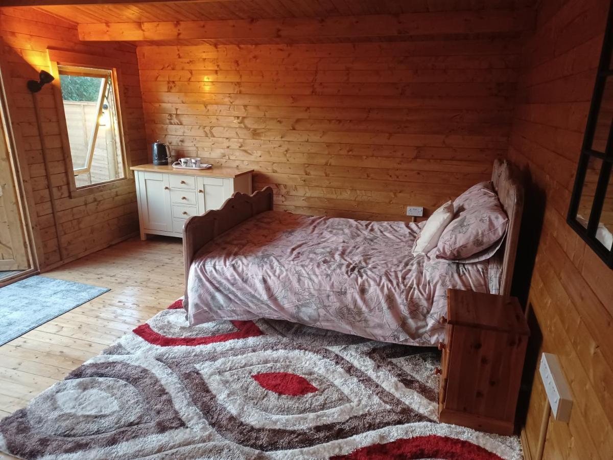 Norwell View Farm Glamping With Hot Tubs Hotel Bath Exterior photo